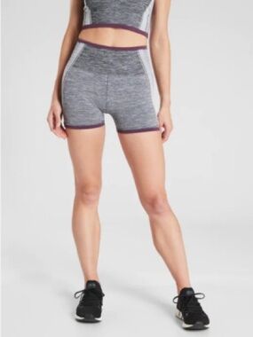 Athleta Impact Short Grey Heather with Plum Trim Size Medium